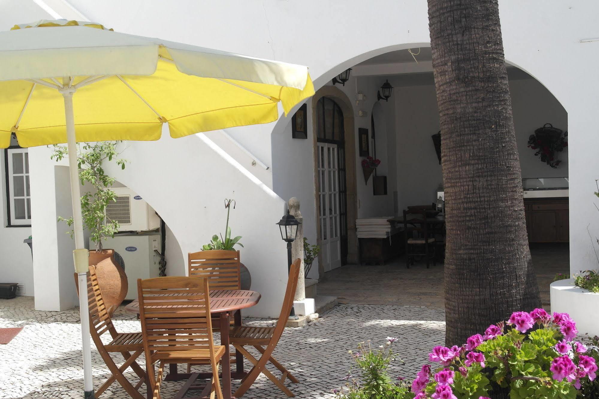 Casa De Estoi Hotel Exterior photo